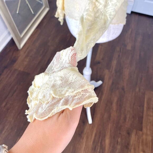 Newport Cream White Sheer Lace Frilly Ruffle Pirate Wench Bell Sleeve Blouse S - Picture 4 of 8